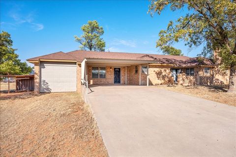 A home in Denver City