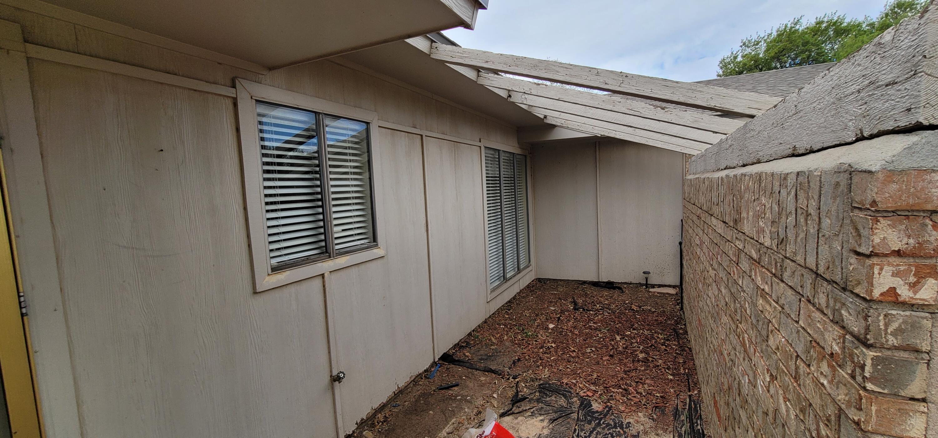 4803 73rd Street - Photo 4