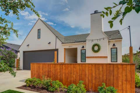 Photo of 3711 127th Street, Lubbock, TX 79423 (MLS # 202607585)