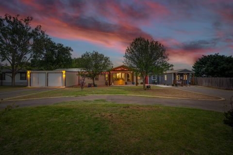 Photo of 1822 S 3rd Street, Tahoka, TX 79373 (MLS # 202605819)