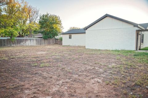 A home in Denver City