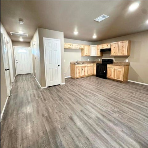 Photo of 1319 E 16th Street, Lubbock, TX 79403 (MLS # 202613604)