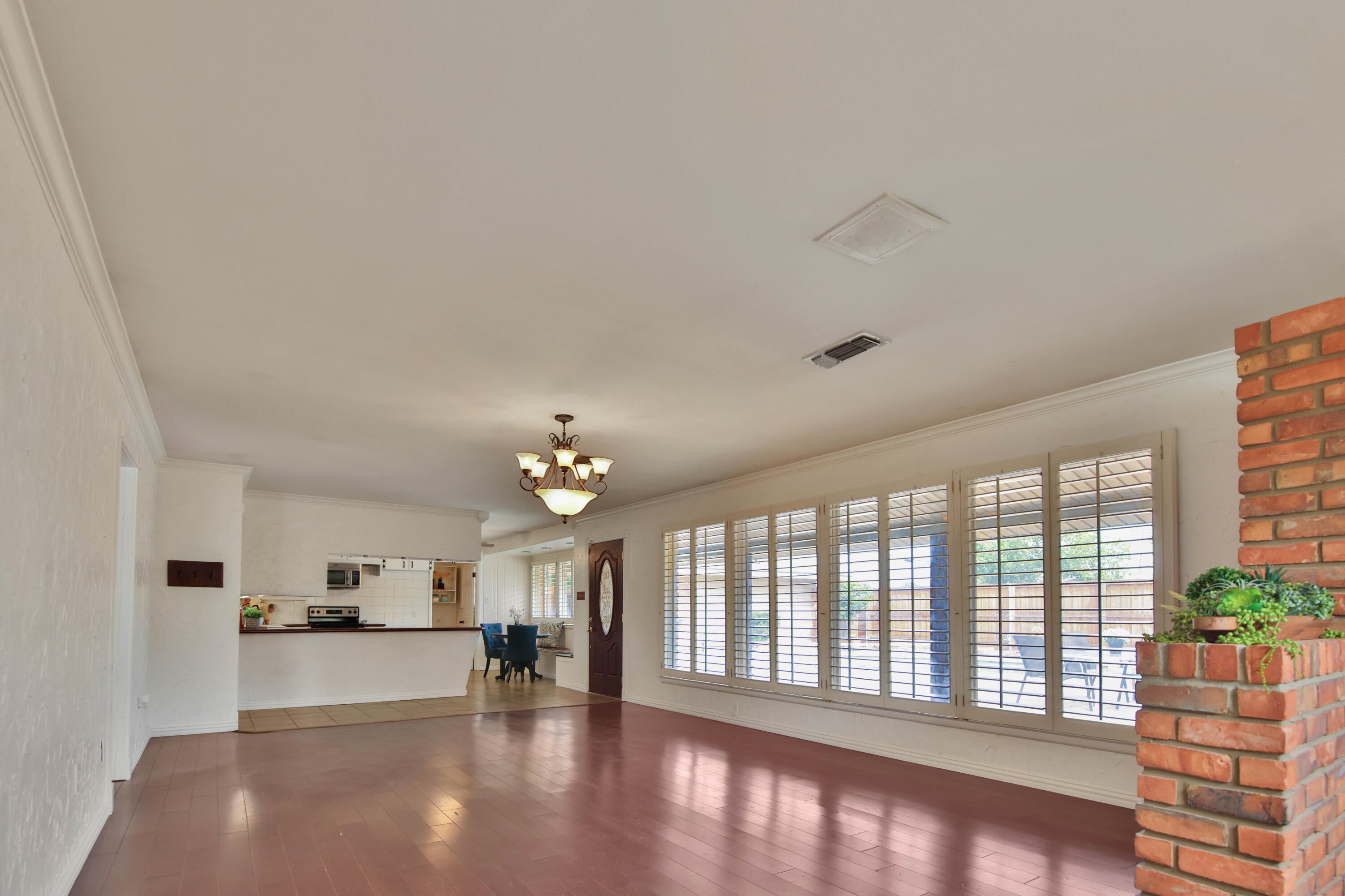 4002 47th Street - Photo 3