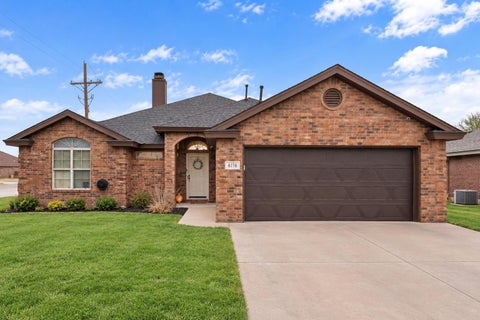 Photo of 6116 100th Street, Lubbock, TX 79424 (MLS # 202614270)