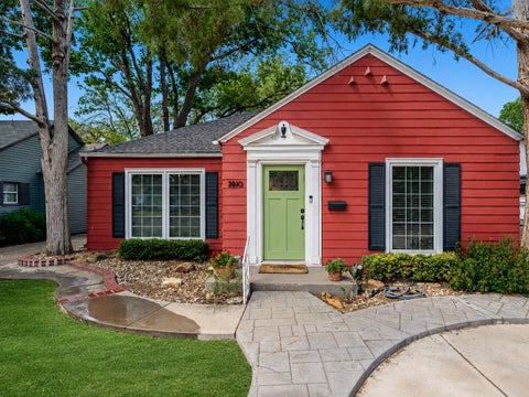 Photo of 2810 21st Street, Lubbock, TX 79410 (MLS # 202611288)