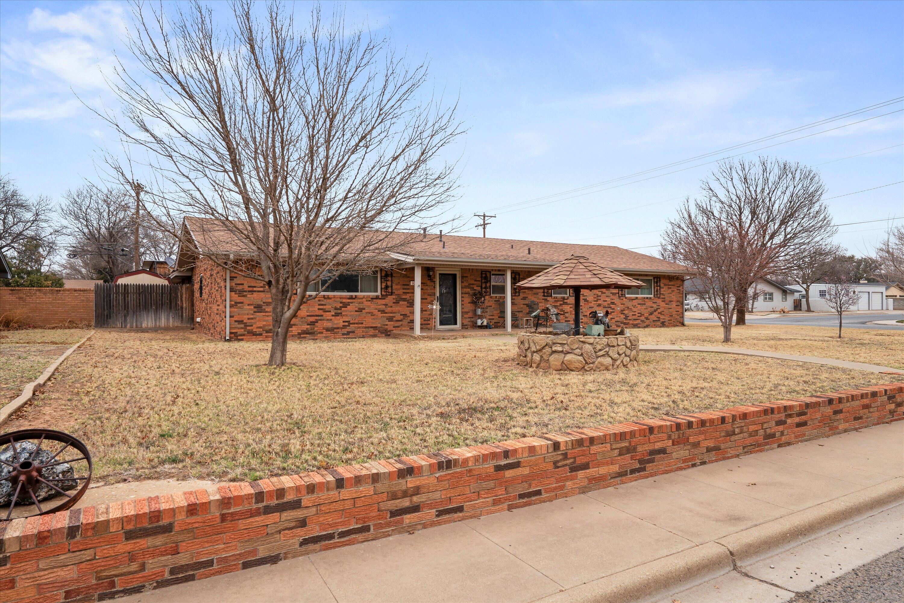 101 Willowwood Lane, Levelland, TX, 79336 1 101 Willowwood Lane