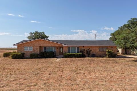 Photo of 175 County Road 220, Seminole, TX 79360 (MLS # 202611988)
