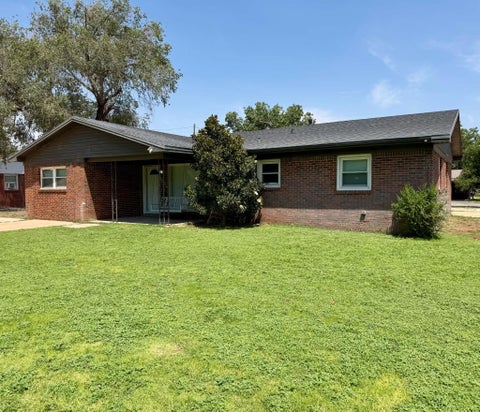 Photo of 1007 2nd Street, Plains, TX 79355 (MLS # 202611030)