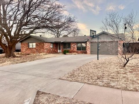 Photo of 4823 10th Street, Lubbock, TX 79416 (MLS # 202607203)
