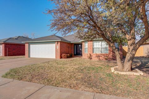Photo of 414 Primrose Avenue, Lubbock, TX 79416 (MLS # 202602978)
