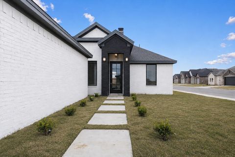 Photo of 5919 Itasca Street, Lubbock, TX 79416 (MLS # 202606506)