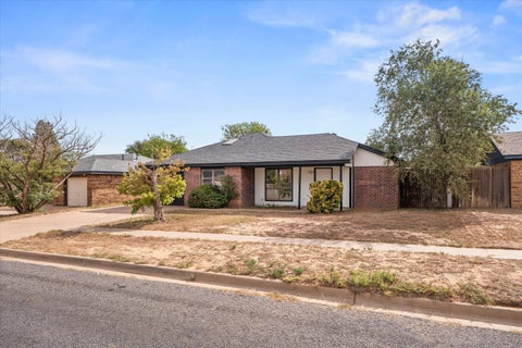 Photo of 1704 Aberdeen Avenue, Wolfforth, TX 79382 (MLS # 202612178)