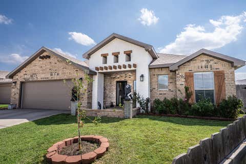Photo of 2704 Viola Avenue, Lubbock, TX 79407 (MLS # 202610145)