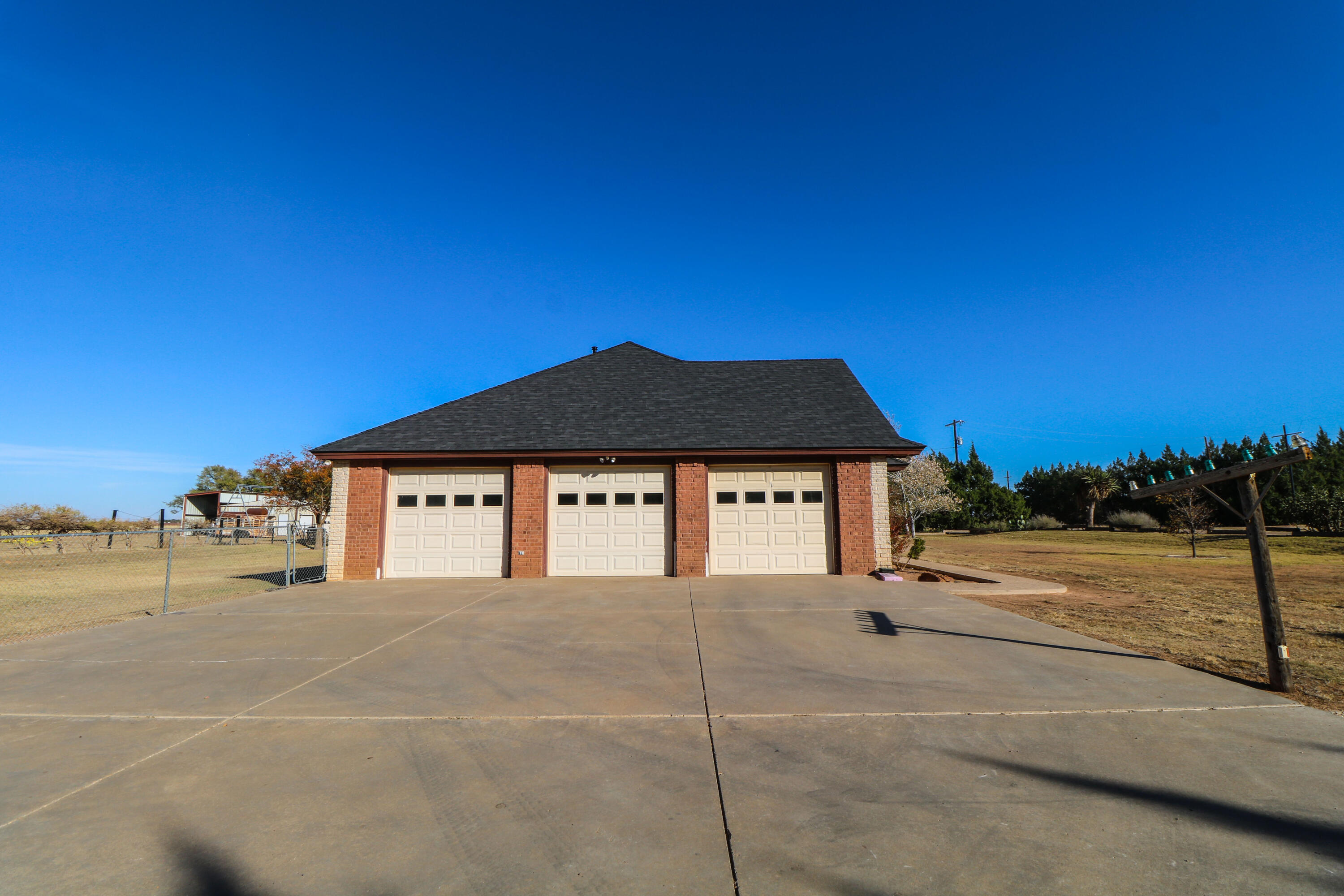 1465 Farm To Market Rd 54