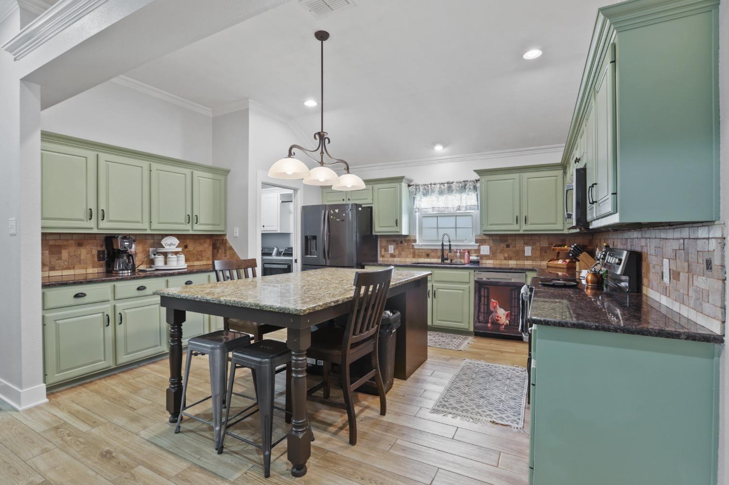 Wolfforth, Texas 79382, United States, 3 Bedrooms Bedrooms, ,2 BathroomsBathrooms,Residential,Active,53657