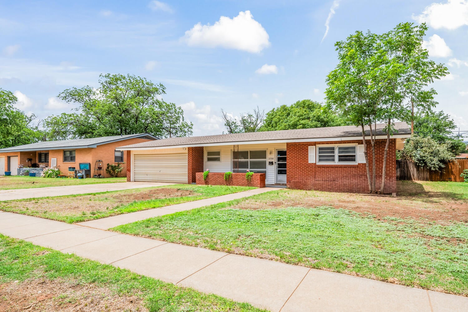 2706 38th St-34