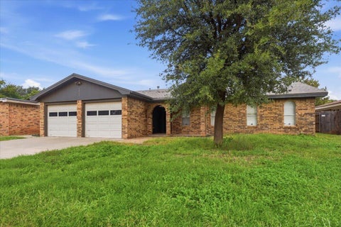 Photo of 4412 76th Street, Lubbock, TX 79424 (MLS # 202614717)