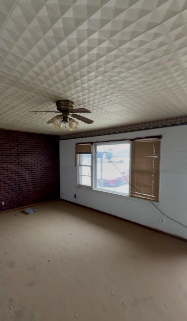 706 12th Street, Shallowater, TX, 79363 1 706 12th Street