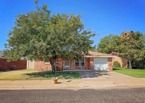 Hunt Realty - Denver City and Plains, TX Real Estate 3 303 N Gary Lane Denver City TX 79323