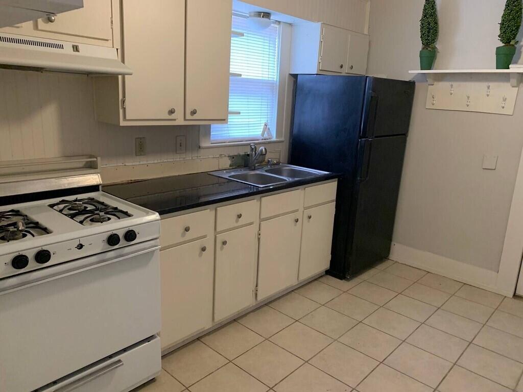2320 20th kitchen