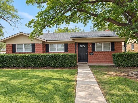 Photo of 5401 42nd Street, Lubbock, TX 79414 (MLS # 202614765)