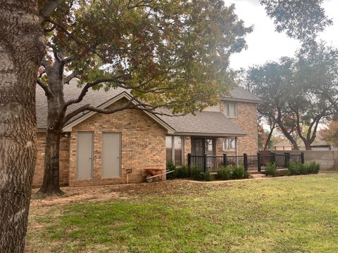 A home in Lamesa