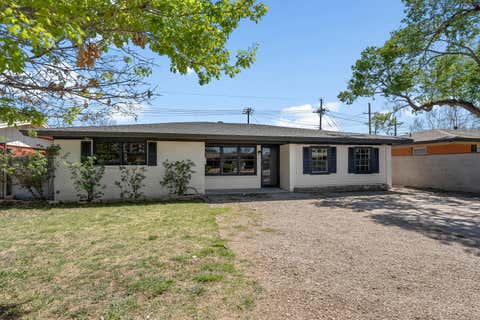 Photo of 5015 16th Street, Lubbock, TX 79416 (MLS # 202611458)
