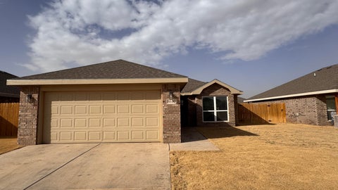 Photo of 8610 10th Place, Lubbock, TX 79416 (MLS # 202614568)