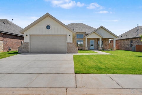 Photo of 1007 N 5th Street, Wolfforth, TX 79382 (MLS # 202612896)
