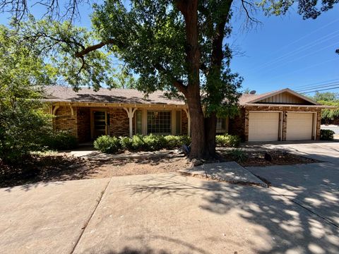 Photo of 3311 57th Street, Lubbock, TX 79413 (MLS # 202606224)