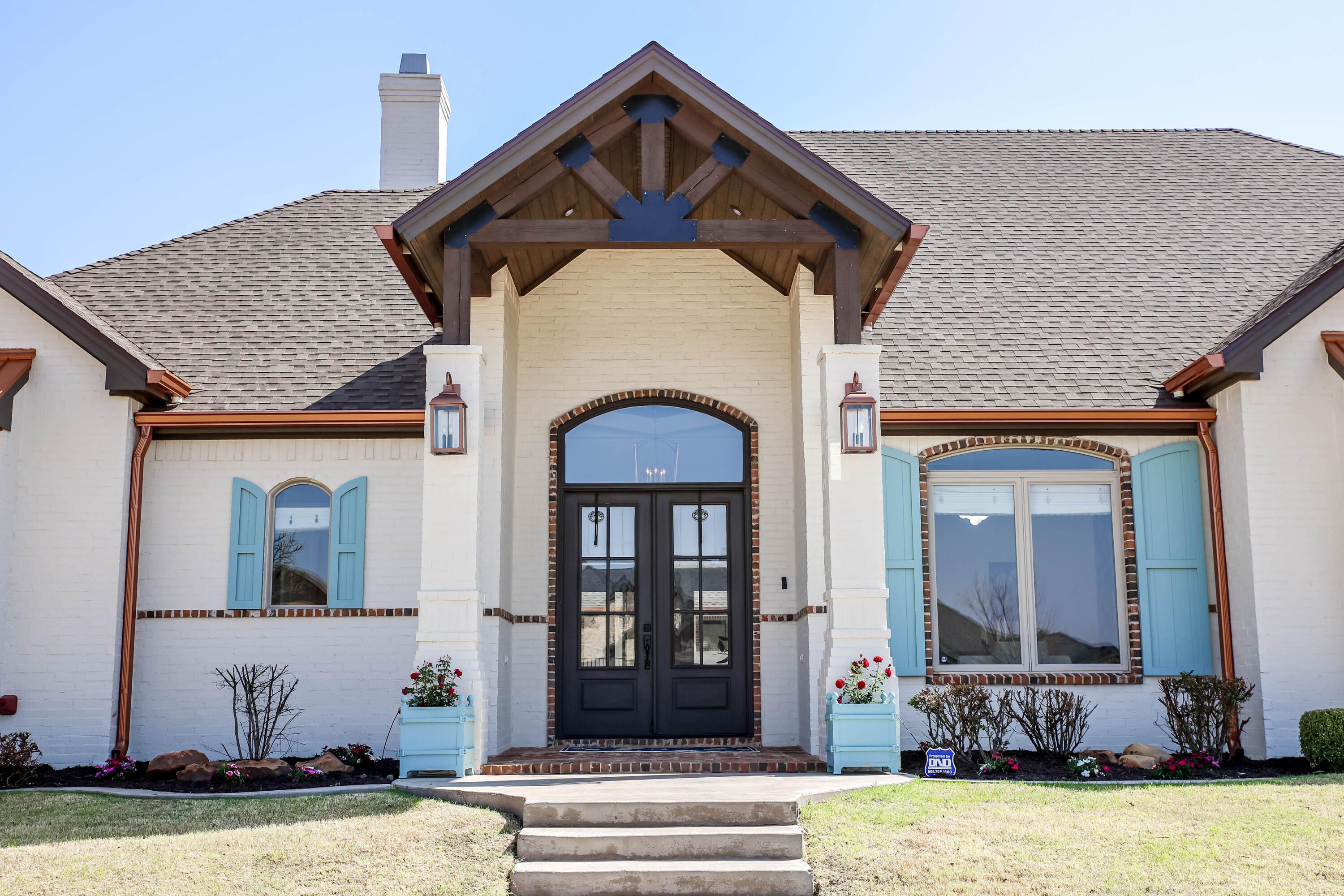 10707 Lasalle Avenue