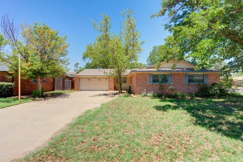 Photo of 4202 52nd Street, Lubbock, TX 79413 (MLS # 202612172)