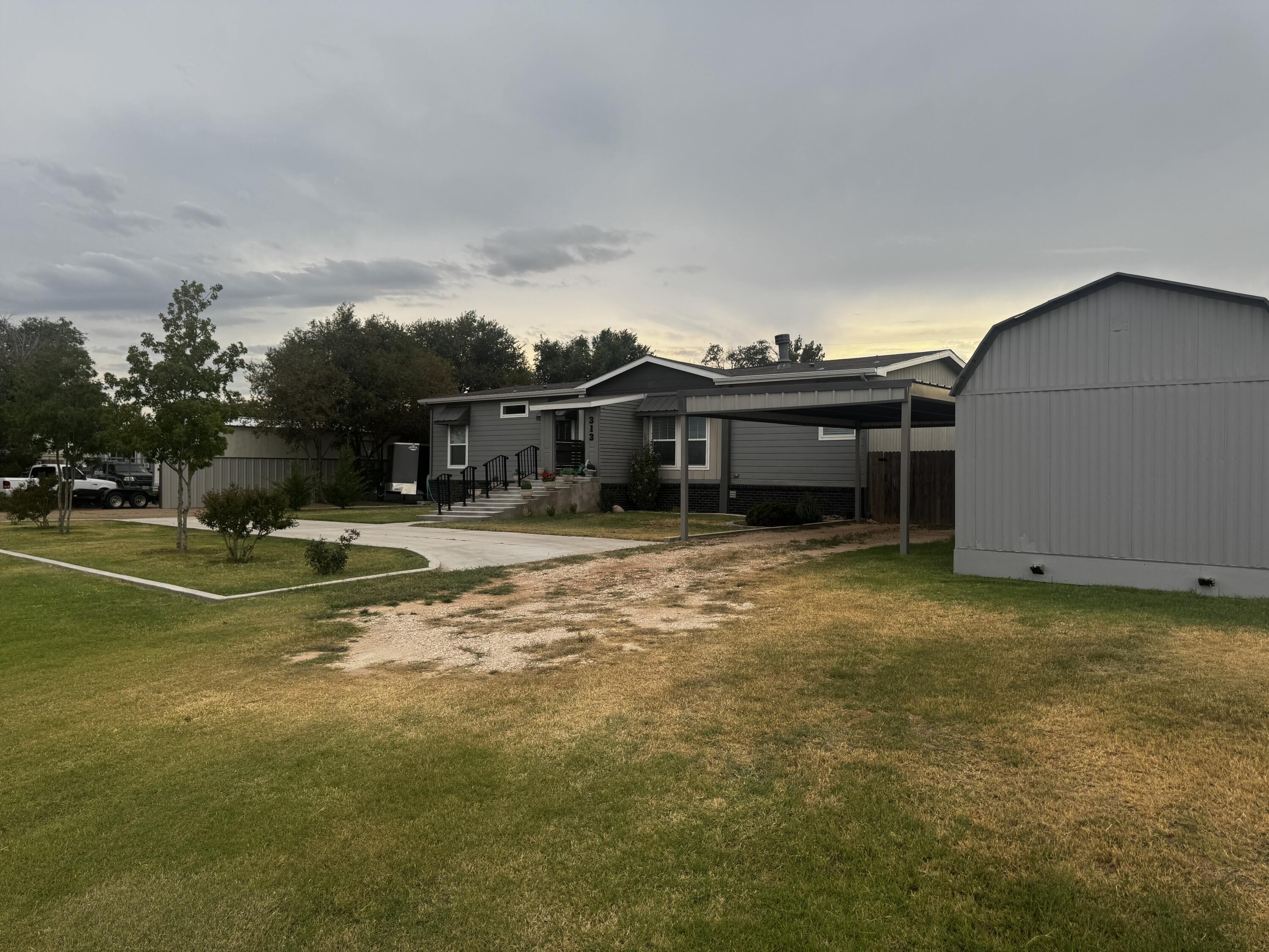 313 Pierce Street, Whiteface, TX, 79379 1 313 Pierce Street