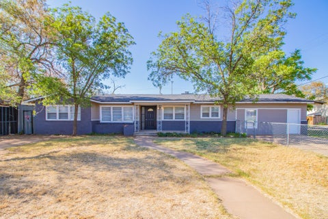 Photo of 1925 22nd Street, Lubbock, TX 79411 (MLS # 202611638)