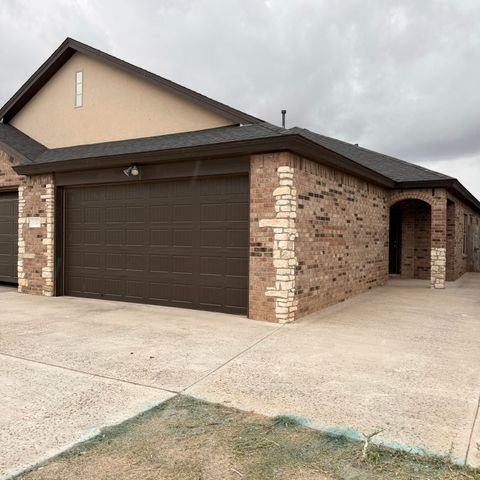 1215 Preston Trail B Wolfforth TX 79382