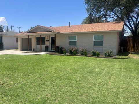 Photo of 5218 45th Street, Lubbock, TX 79414 (MLS # 202607866)