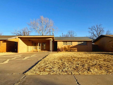 Photo of 2106 57th Street, Lubbock, TX 79412 (MLS # 202613017)