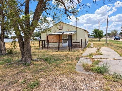 Photo of 402 10th Street, Ralls, TX 79357 (MLS # 202612710)