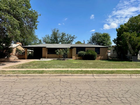 Photo of 4204 43rd Street, Lubbock, TX 79413 (MLS # 202610337)