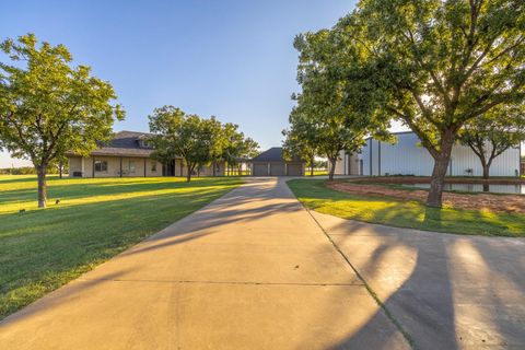 A home in Shallowater