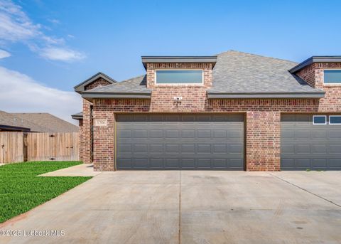 Photo of 1206 N Essex Avenue, Lubbock, TX 79416 (MLS # 202606761)