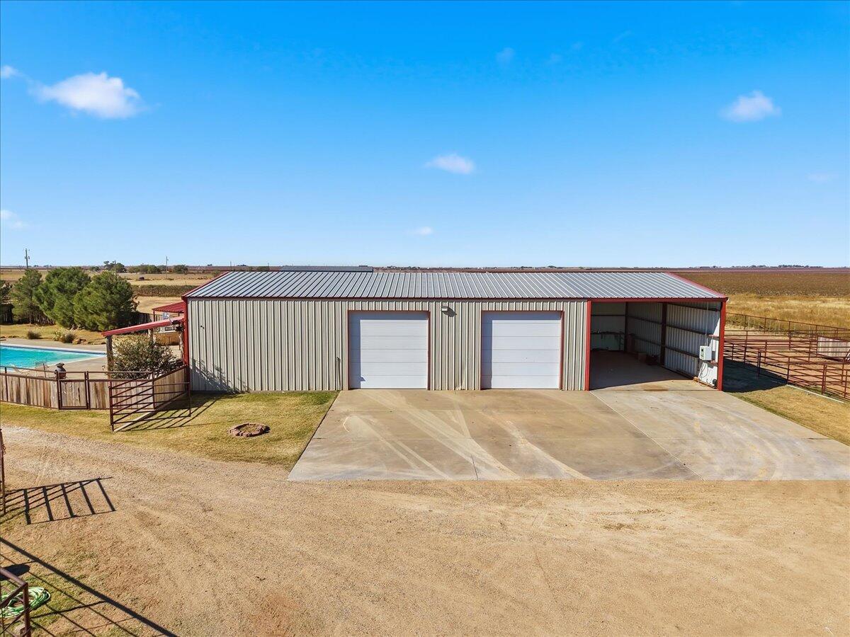 5901 E County Rd 7900