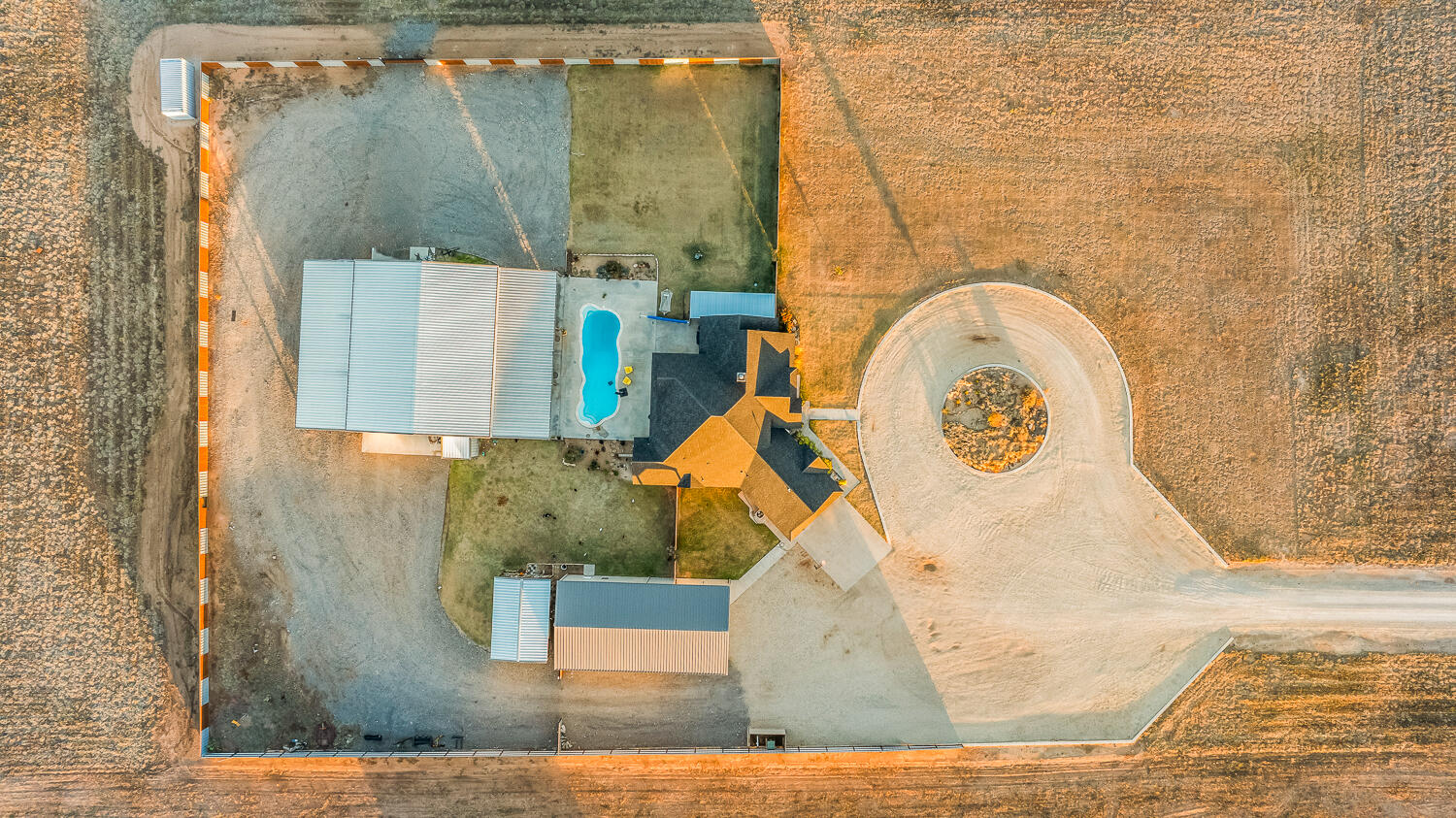 7723 E County Rd 5500