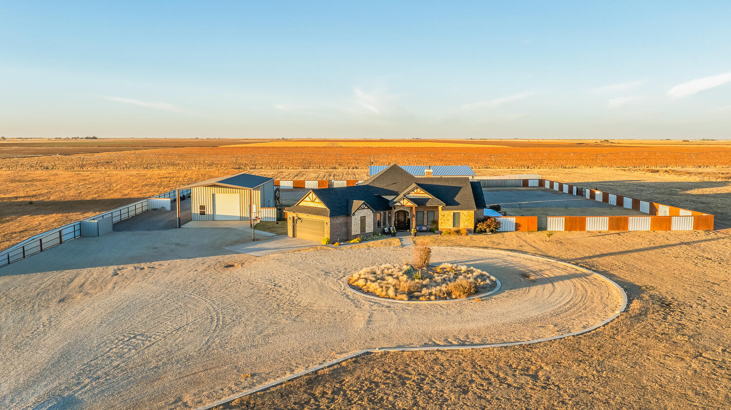 7723 E County Rd 5500