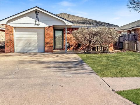 Photo of 8705 Vernon Avenue, Lubbock, TX 79423 (MLS # 202608614)