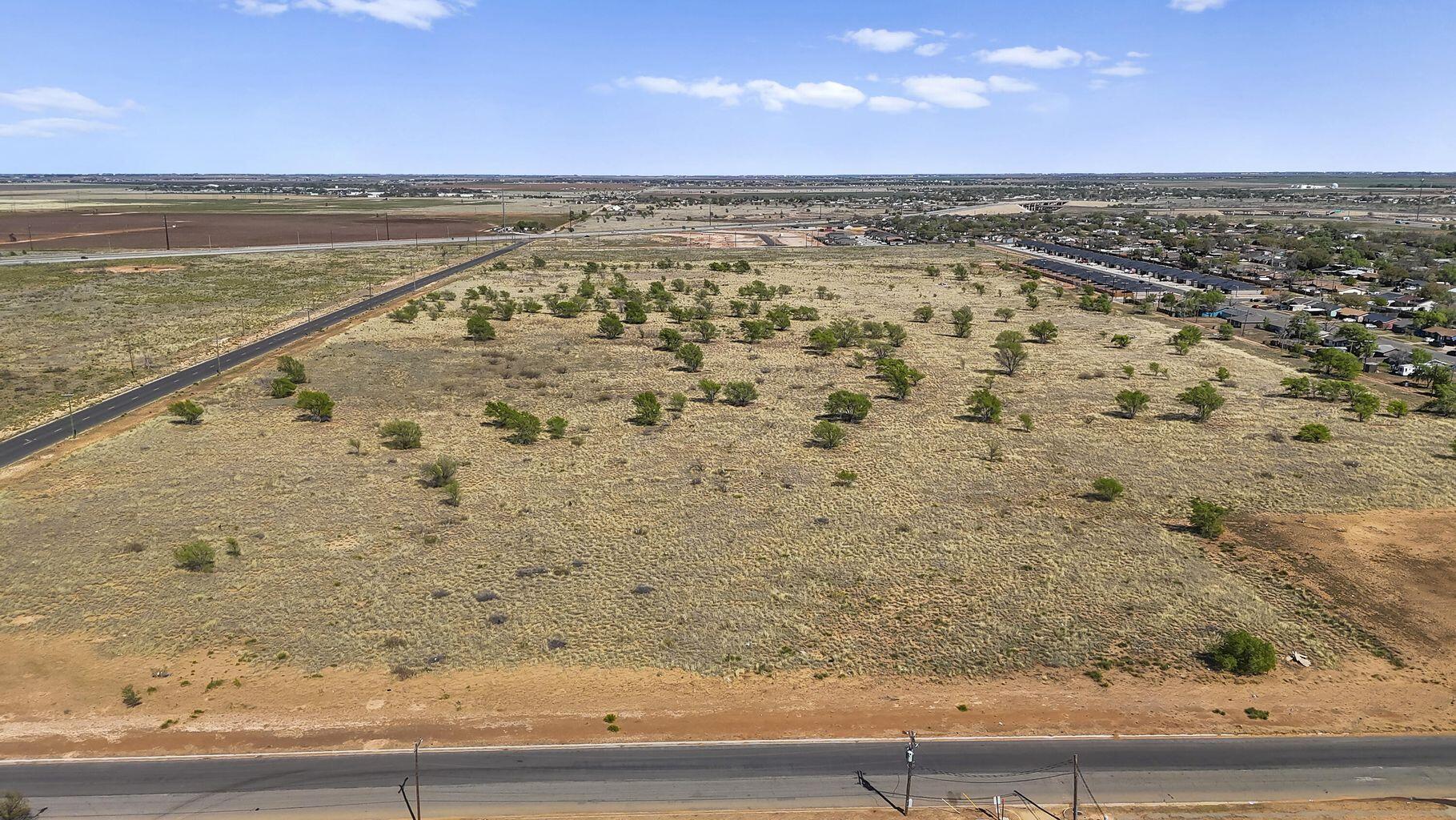 2602 E Erskine Street