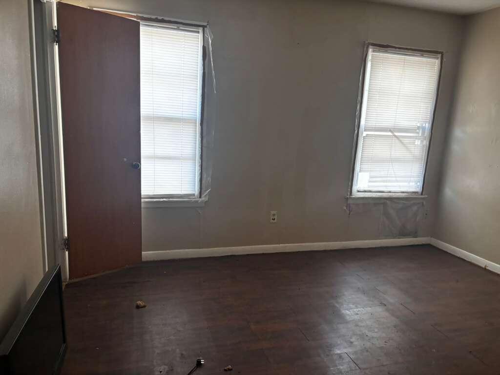 2035 62nd Street - Photo 3