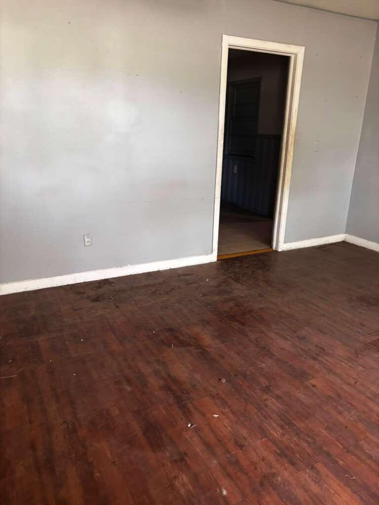2035 62nd Street - Photo 4