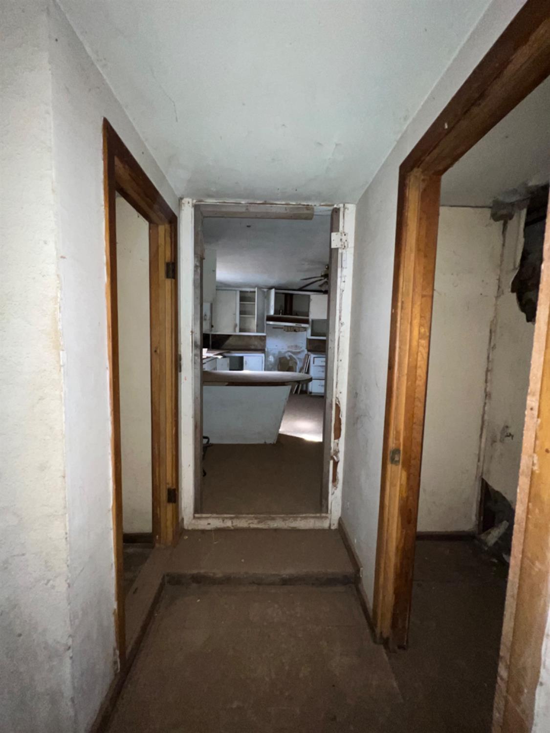 Tahoka, Texas 79373, United States, 2 Bedrooms Bedrooms, ,1 BathroomBathrooms,Residential,Active,64281