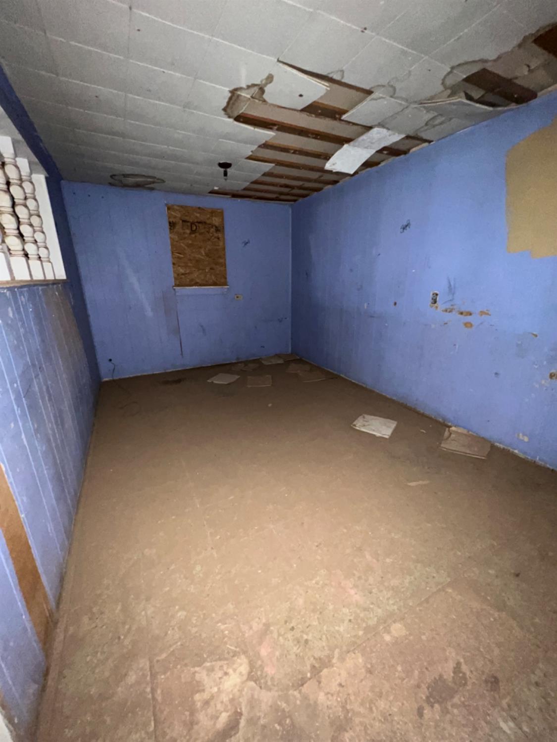 Tahoka, Texas 79373, United States, 2 Bedrooms Bedrooms, ,1 BathroomBathrooms,Residential,Active,64281